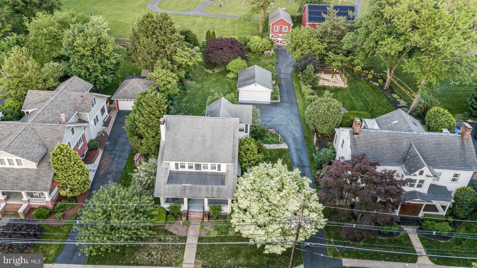 84 N Main St