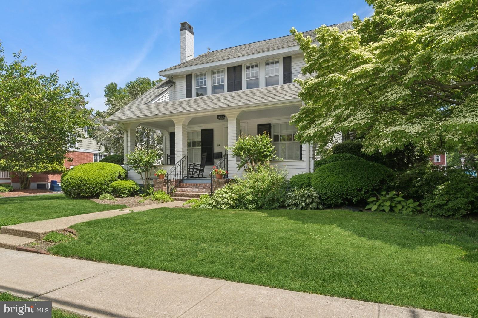 84 N Main St
