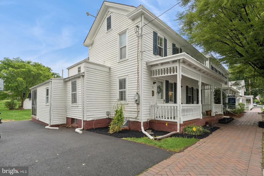 75 N Main St