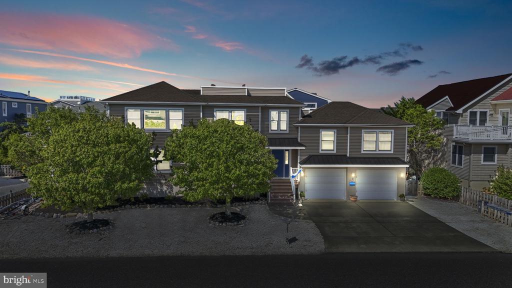21 W Bayberry Dr