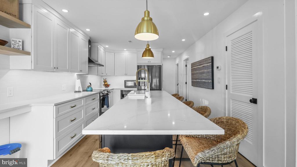 310 S West Ave #C1