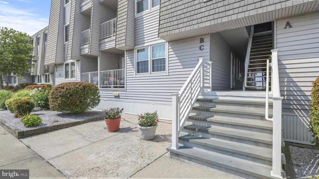 310 S West Ave #C1