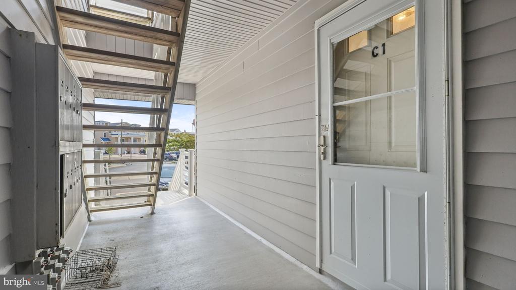 310 S West Ave #C1