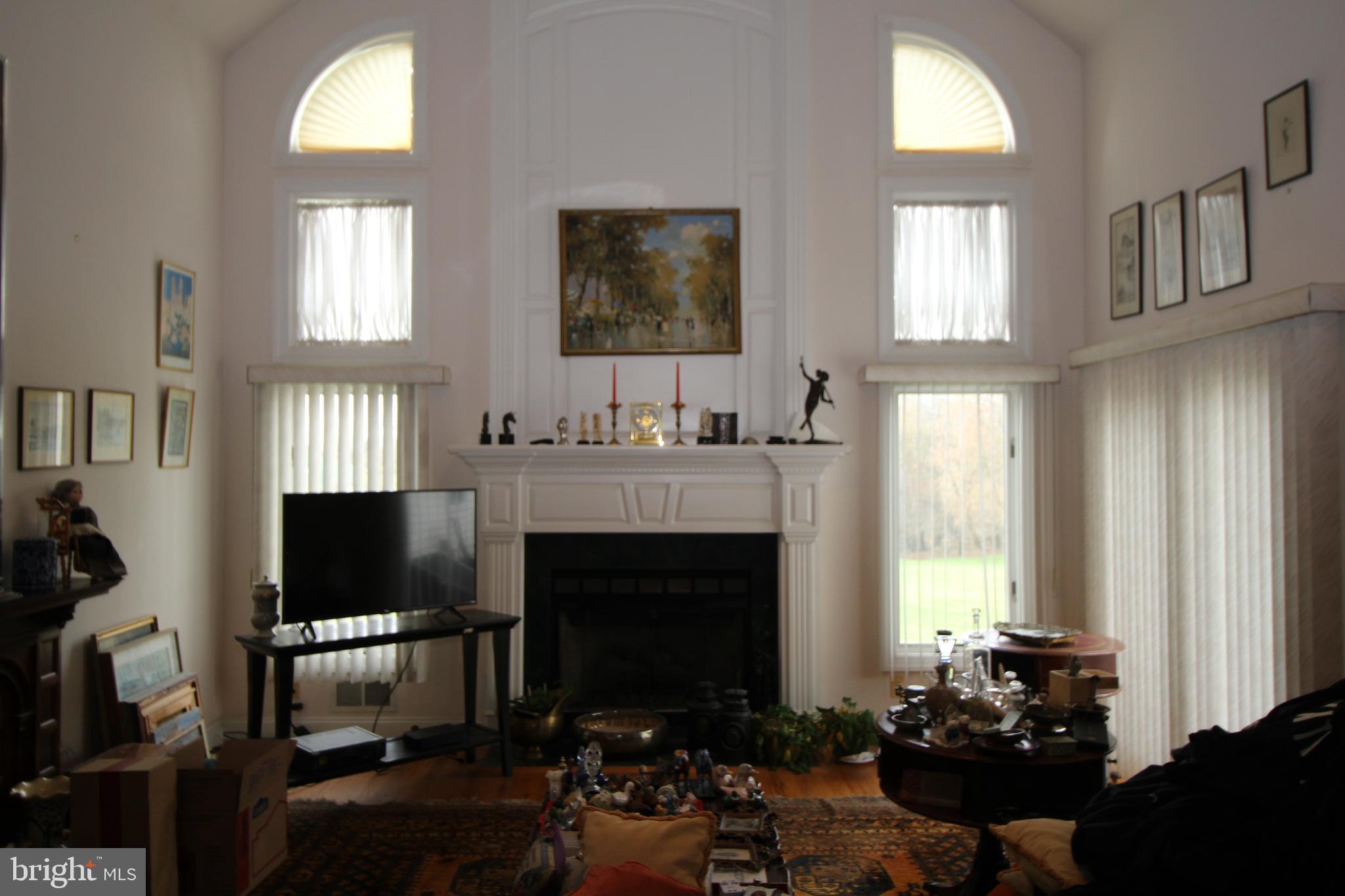4 Hope Ct