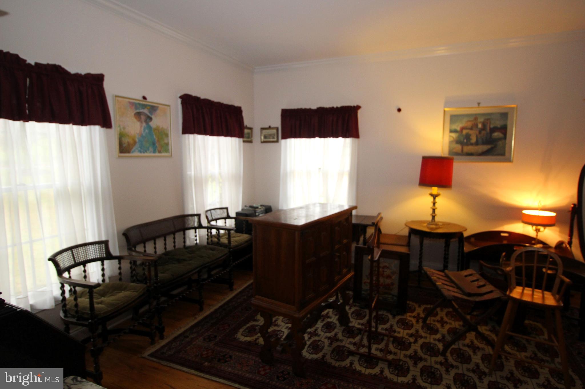 4 Hope Ct