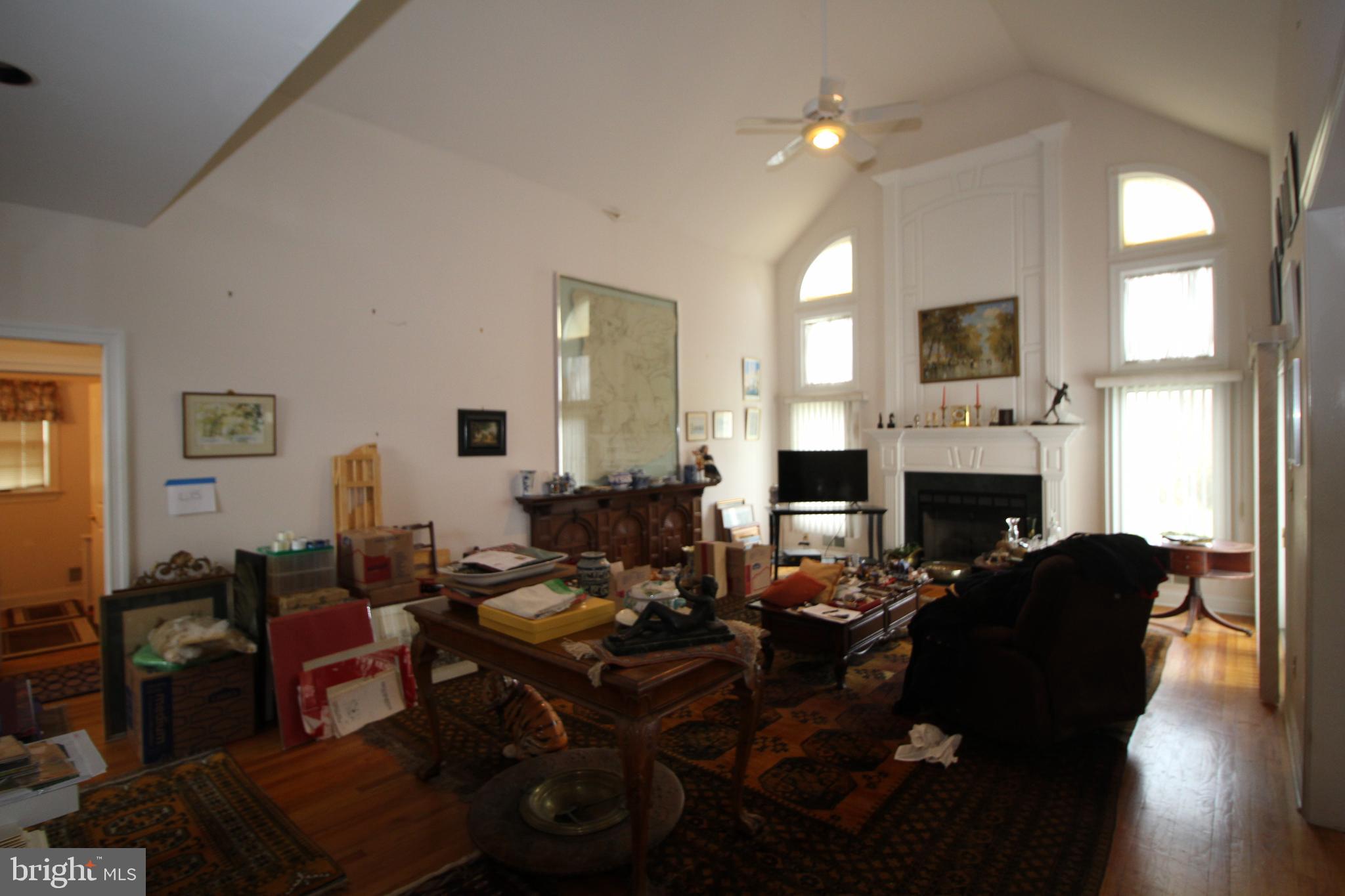 4 Hope Ct