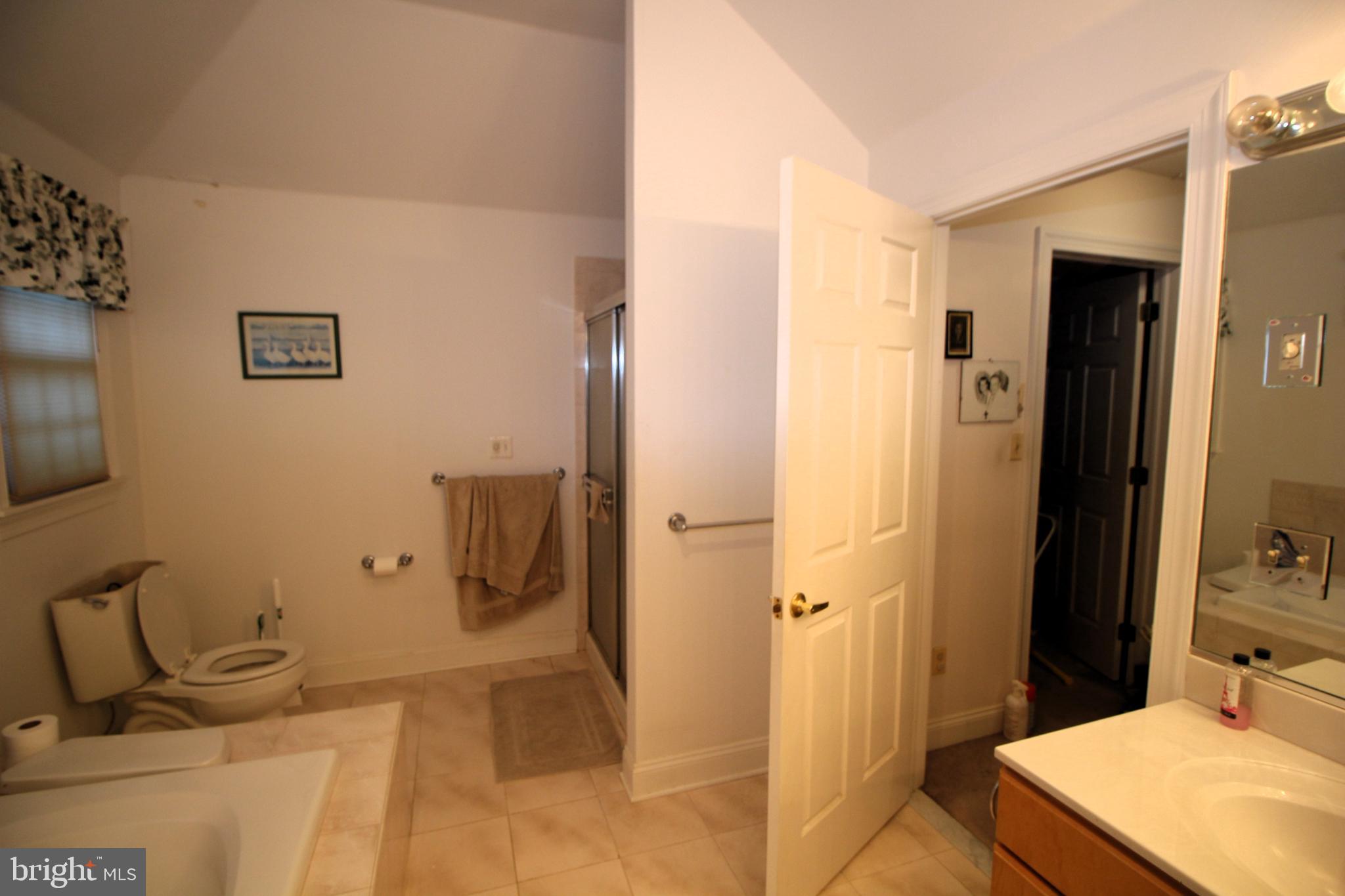 4 Hope Ct