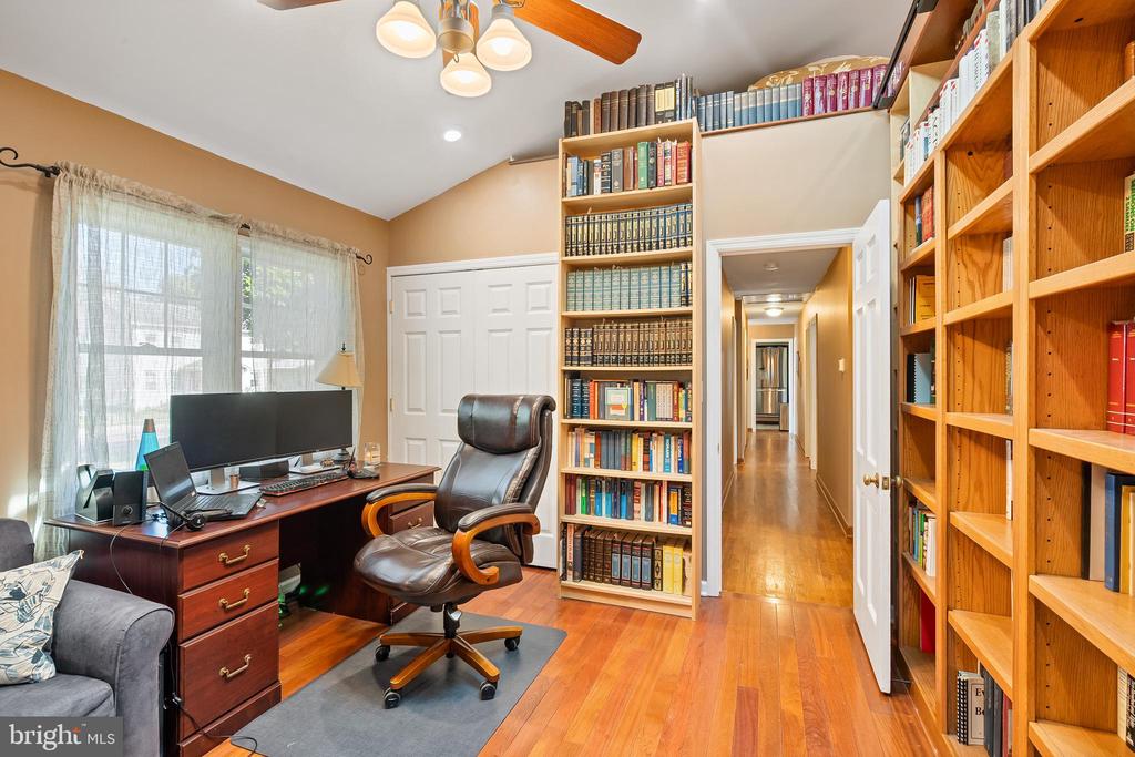 37 CRESCENT AVENUE