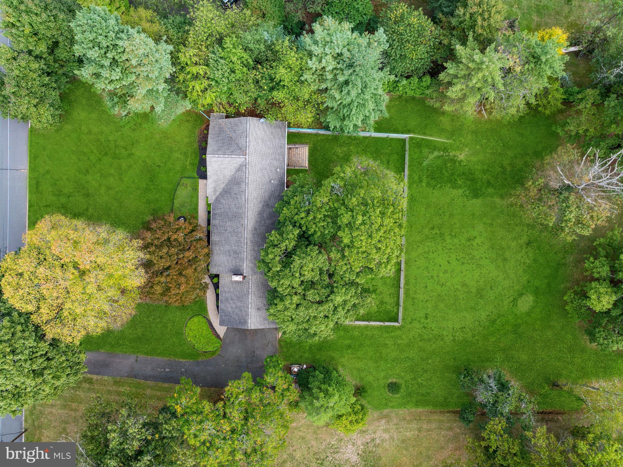 102 JAMESTOWN ROAD