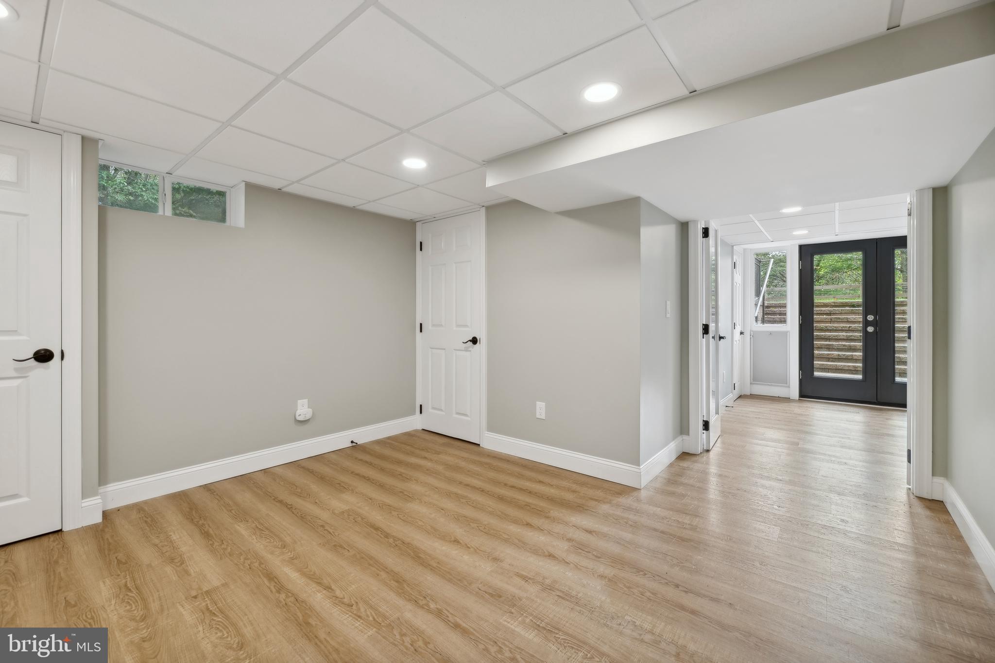 102 JAMESTOWN ROAD