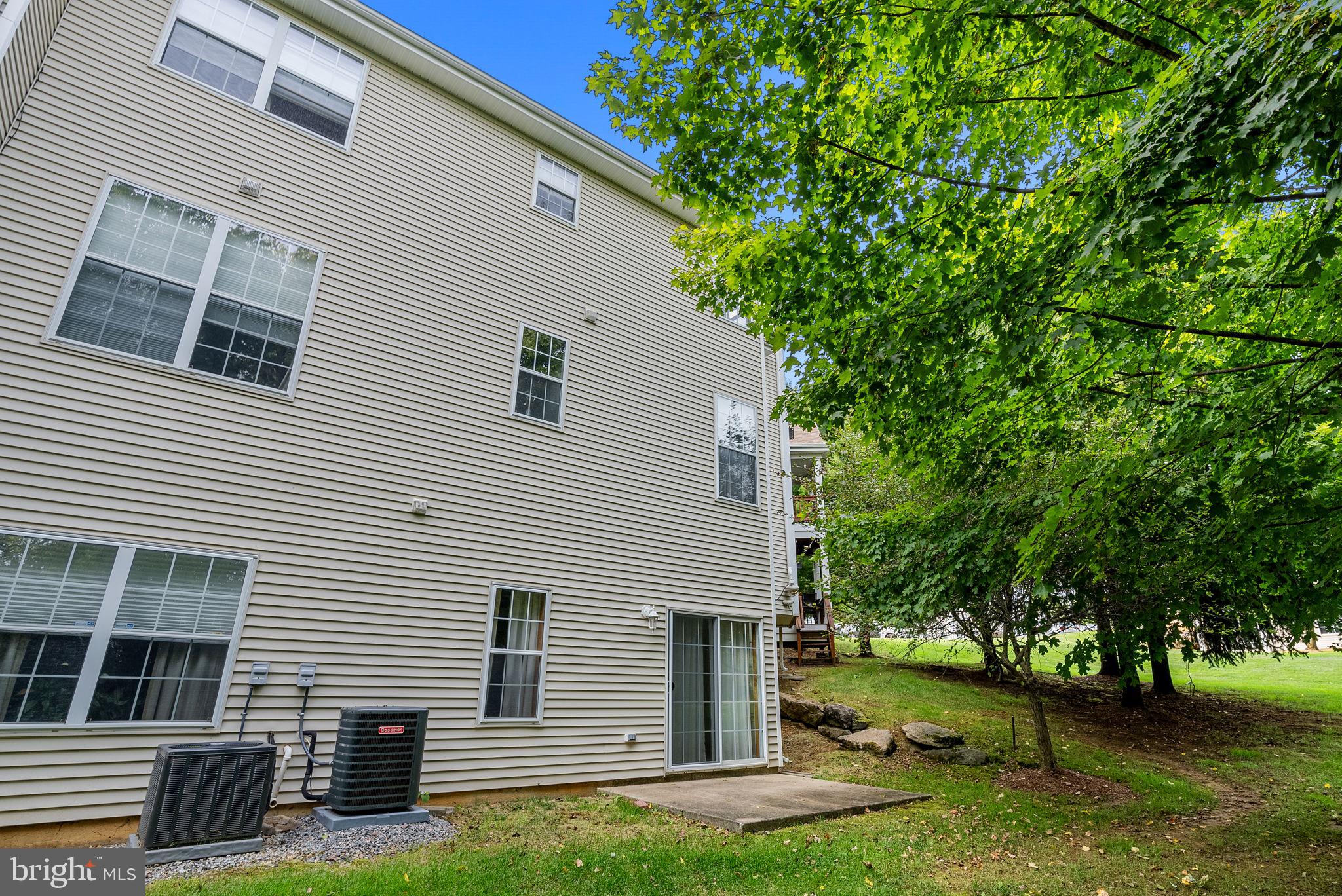 1264 Fairview Cir