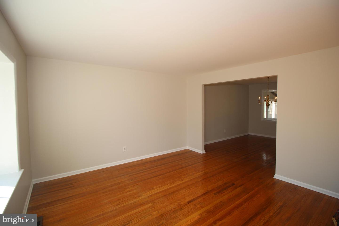 419 Merion Dr