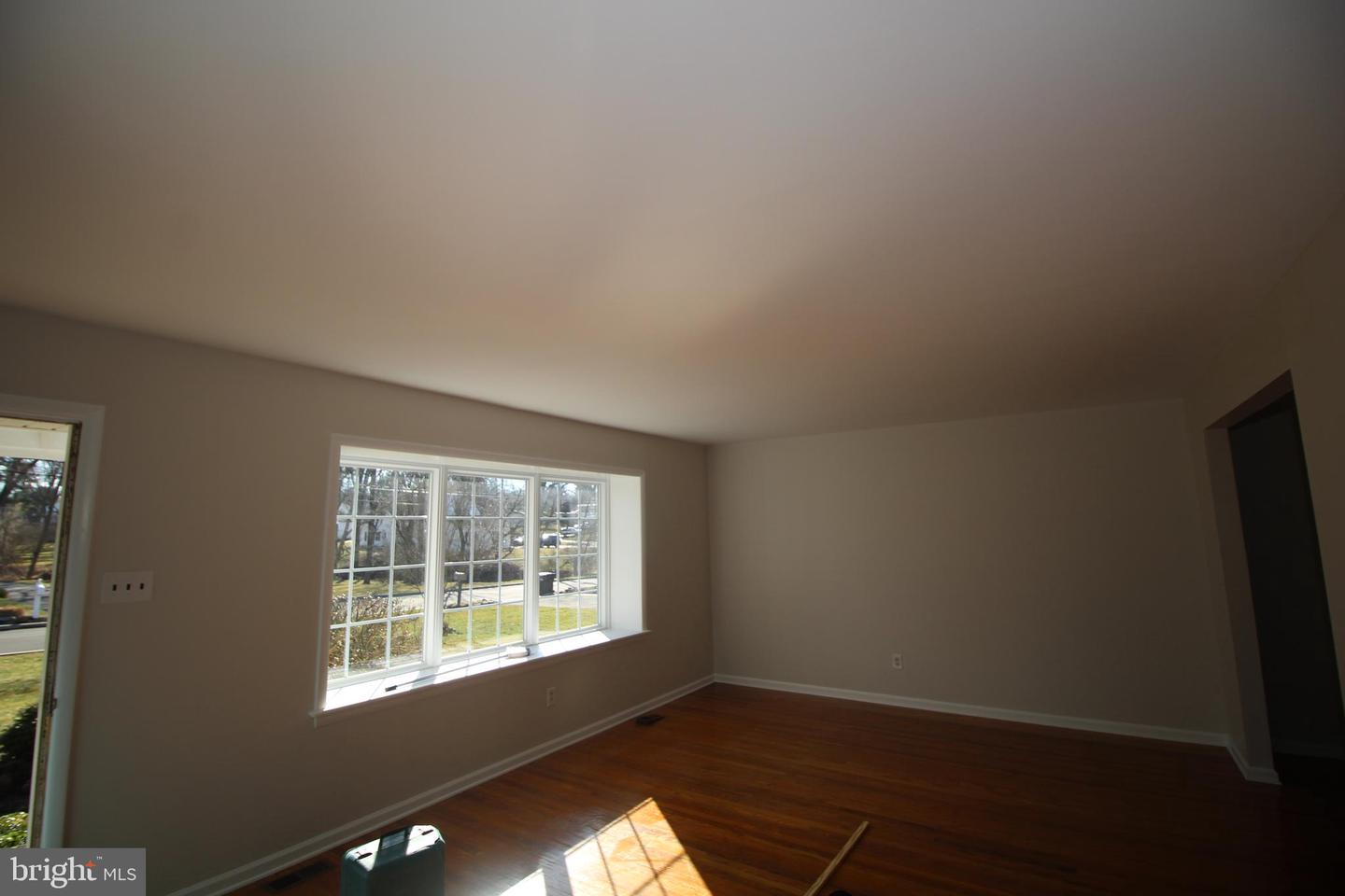 419 Merion Dr