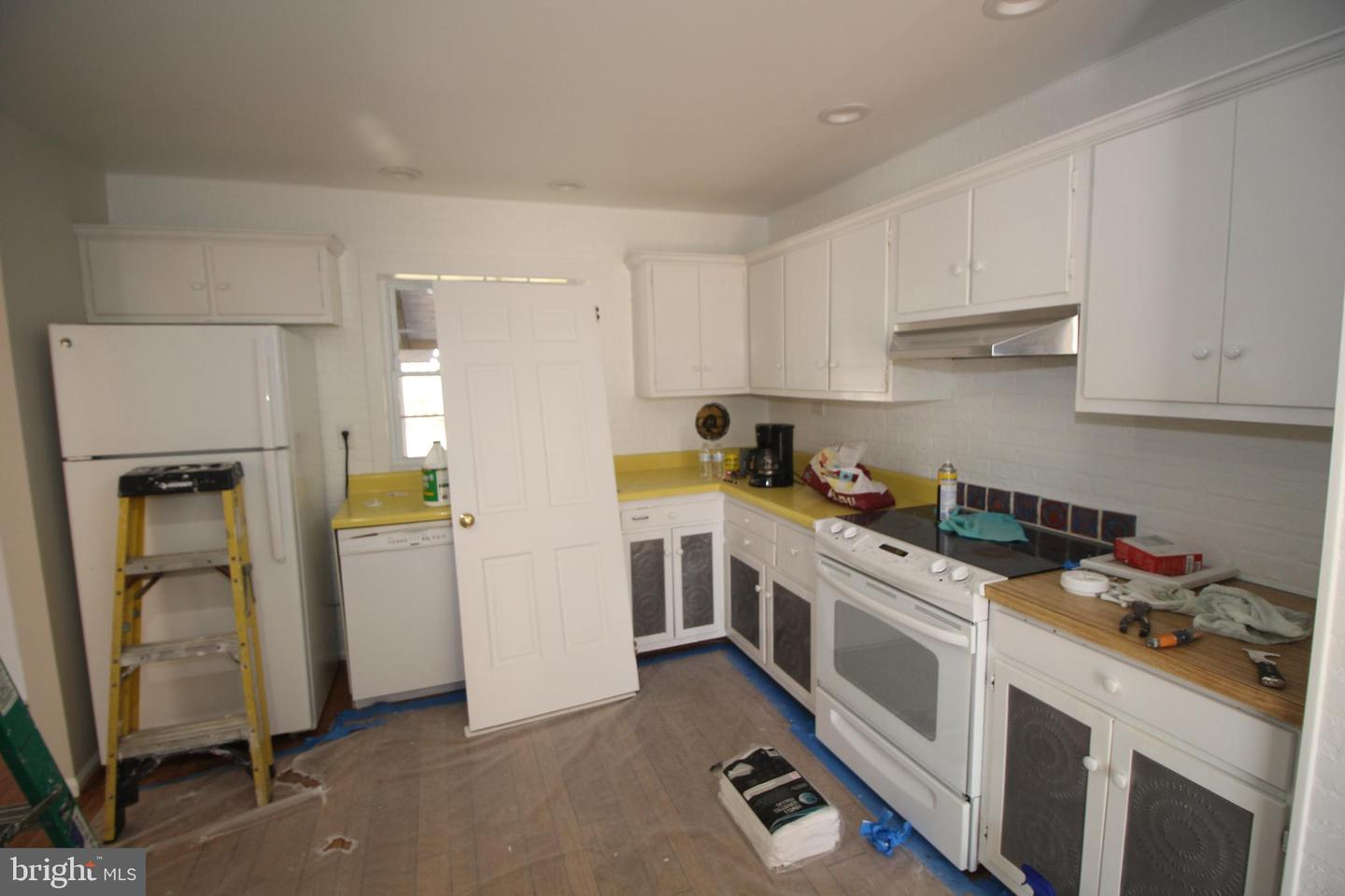419 Merion Dr