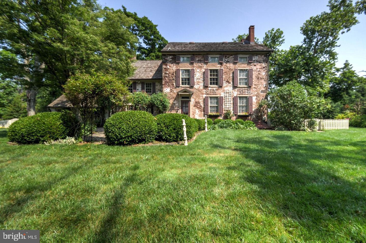96 Woodhill Rd