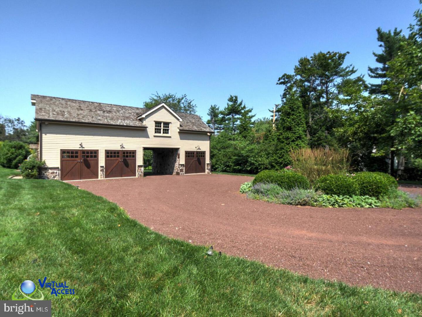 96 Woodhill Rd