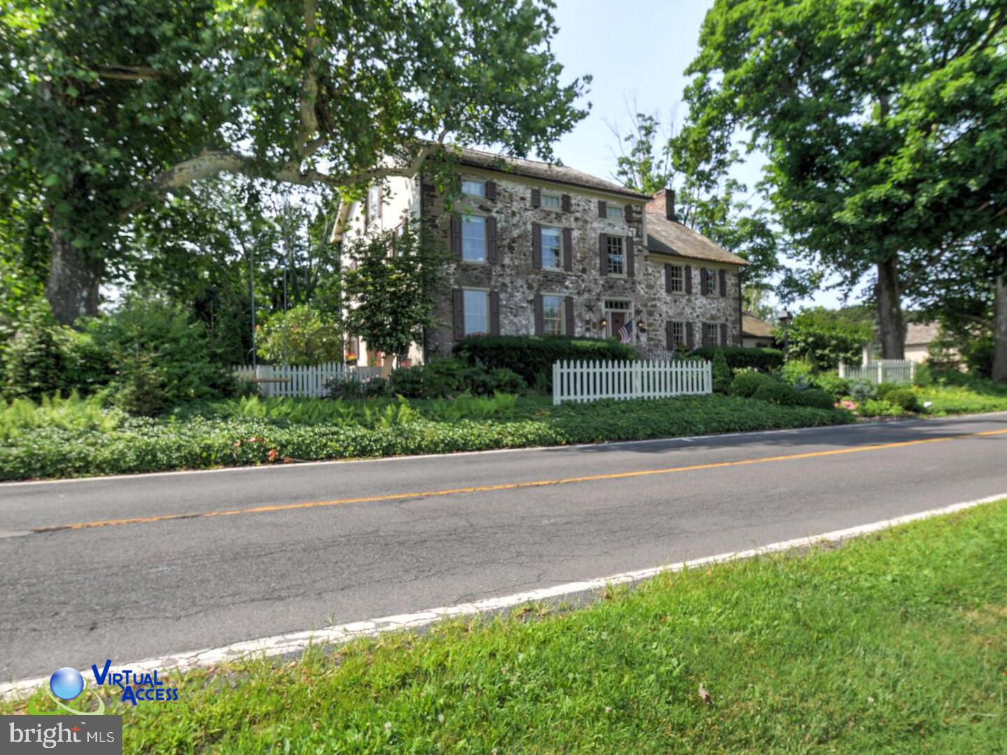 96 Woodhill Rd