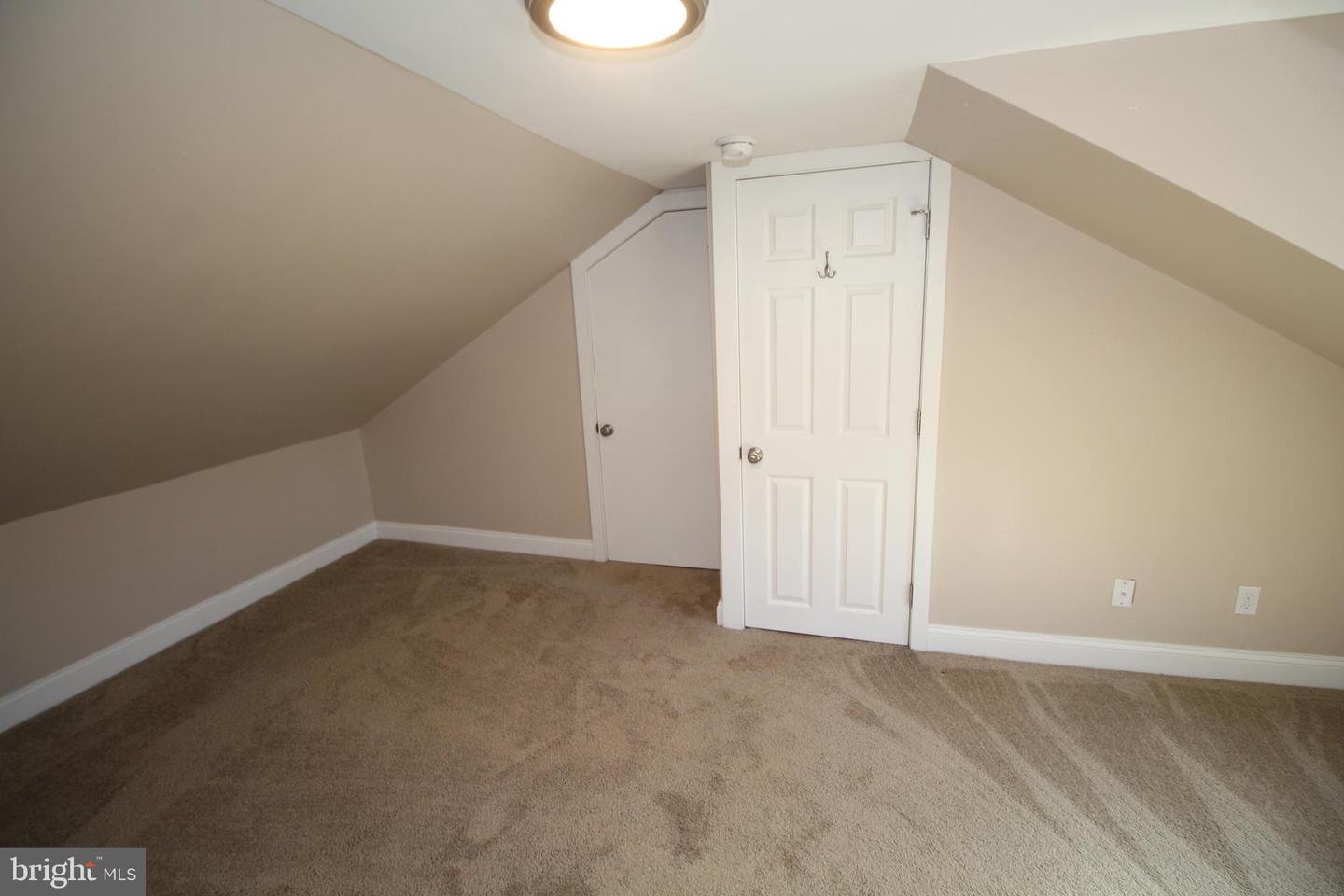 31 W Afton Ave #4