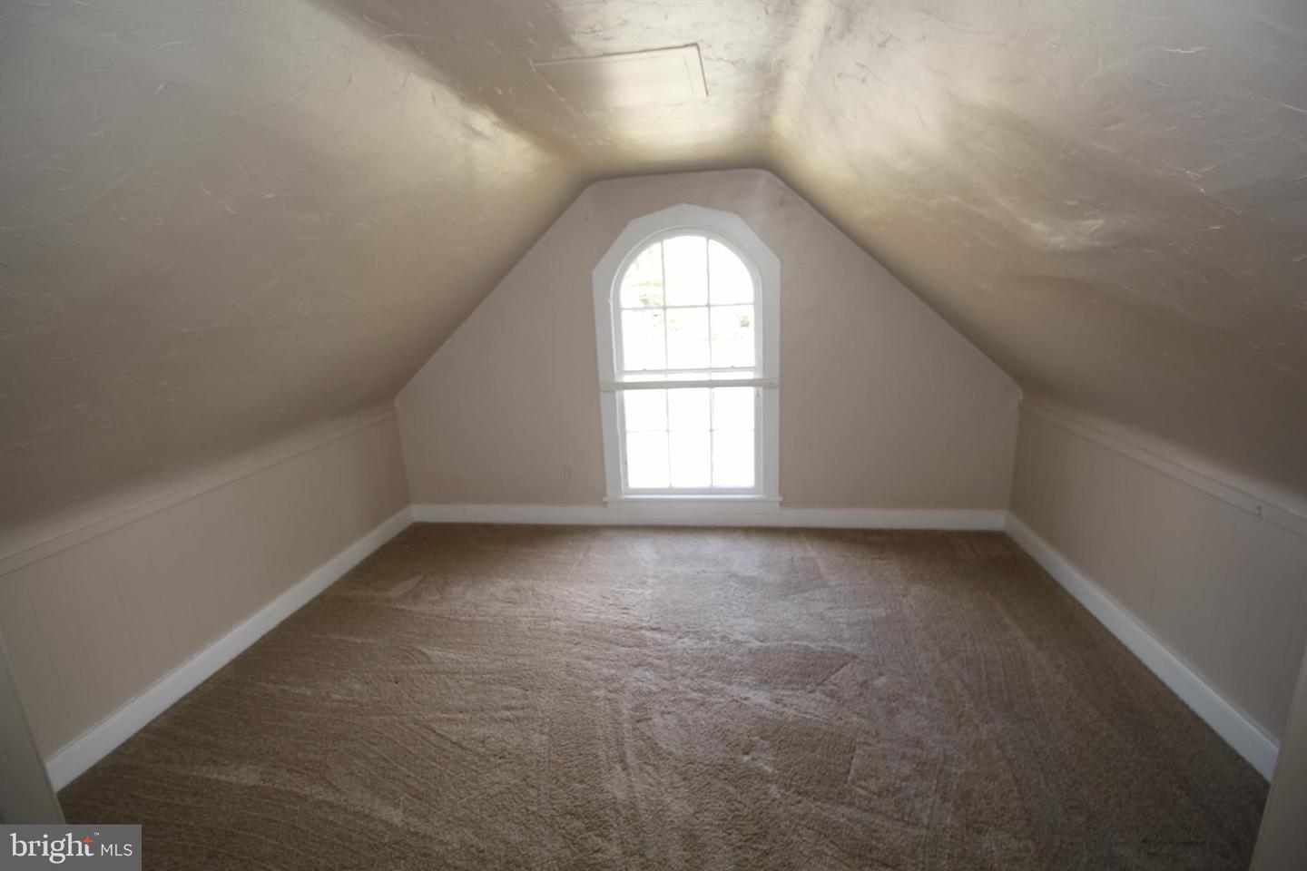 31 W Afton Ave #4