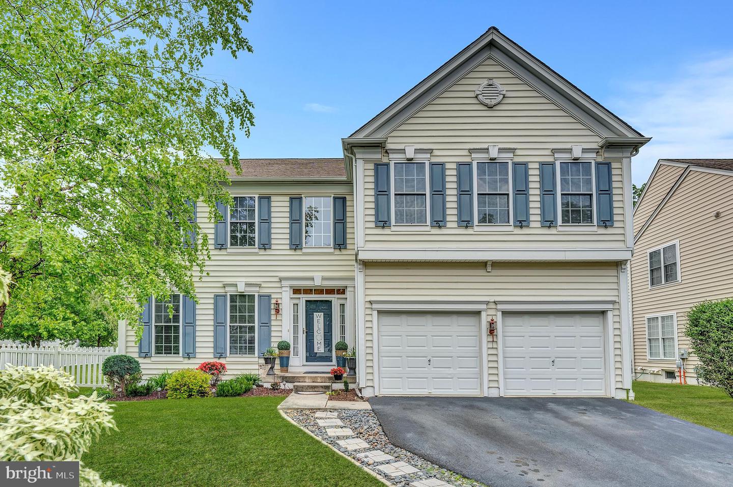 358 E Armstrong Dr