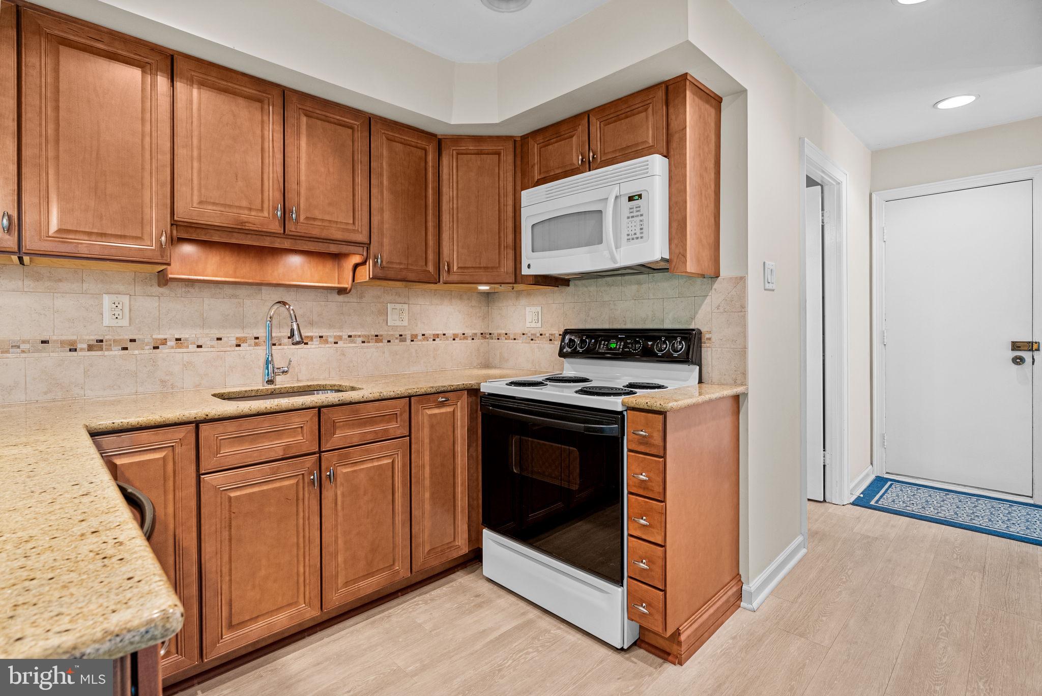 124 Granite Hill Ct