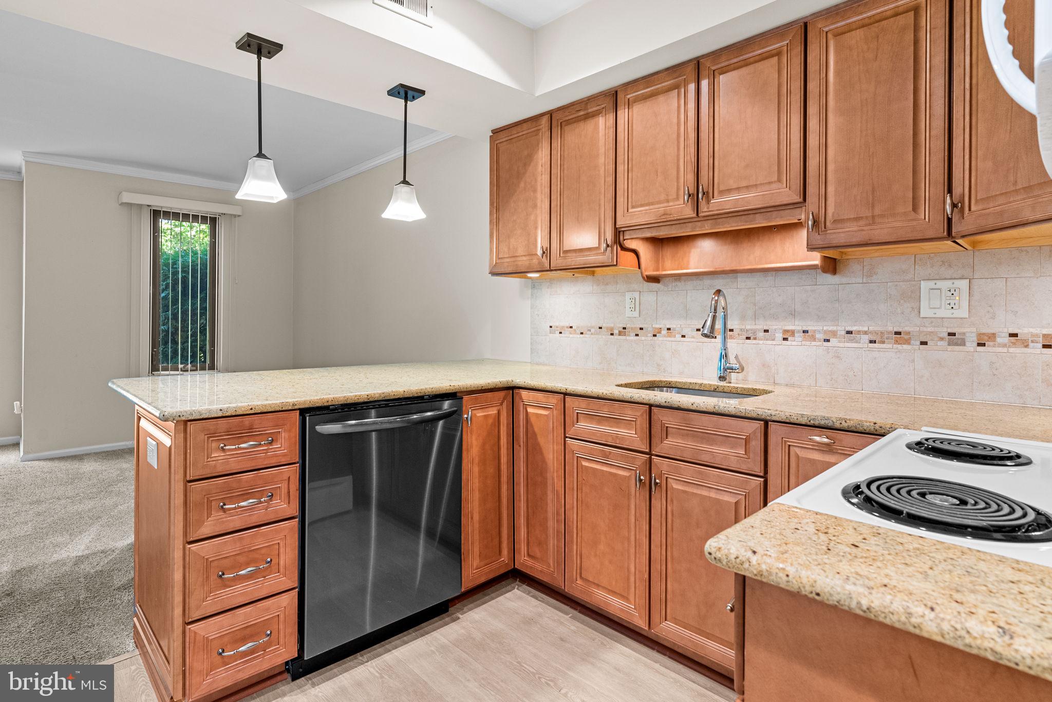 124 Granite Hill Ct
