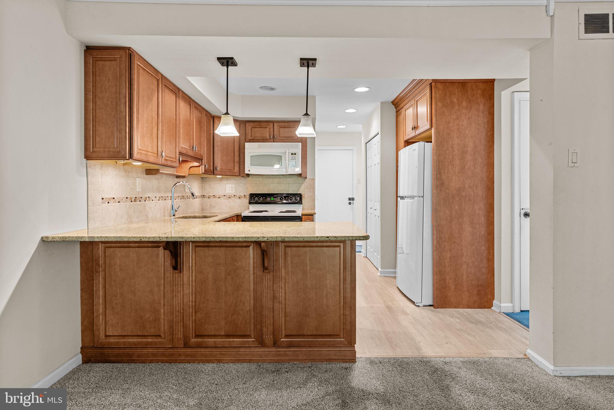 124 Granite Hill Ct