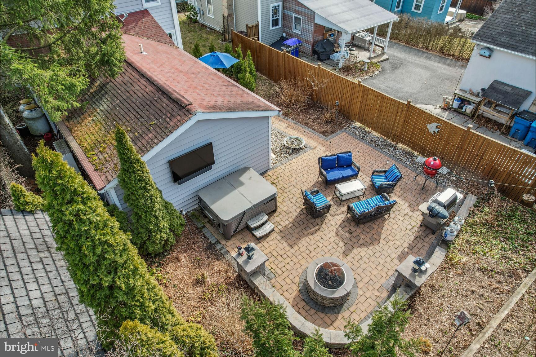 129 Worthington St