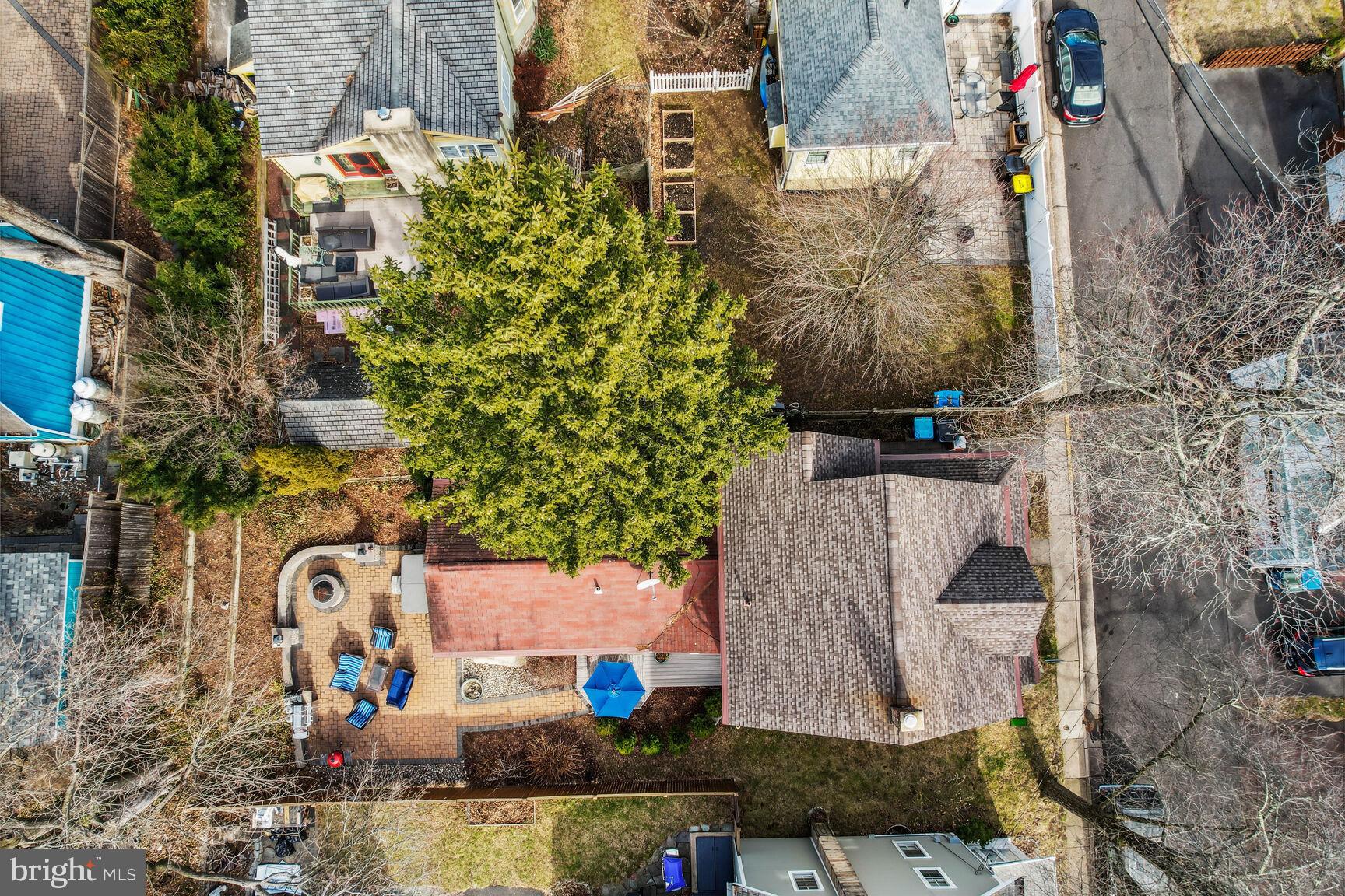 129 Worthington St