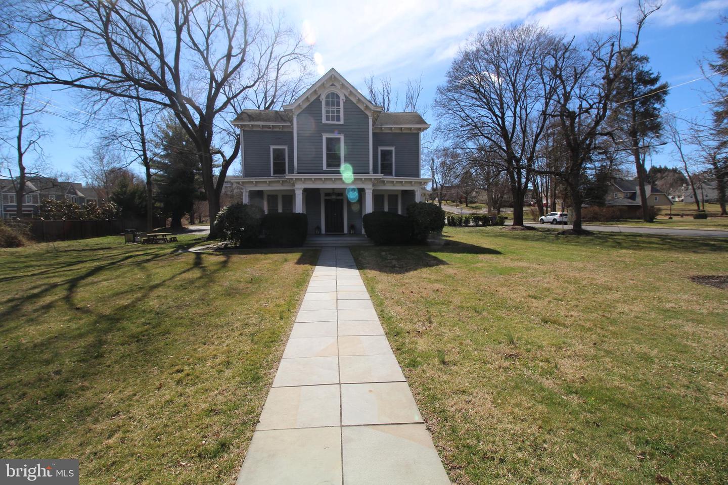 31 W Afton Ave #3