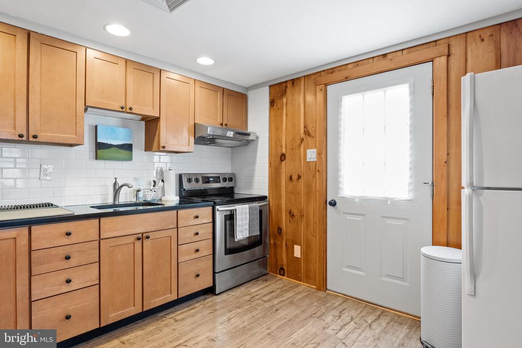 1099 General Greene Rd