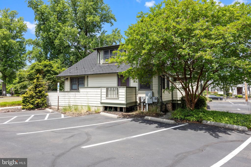 1099 General Greene Rd