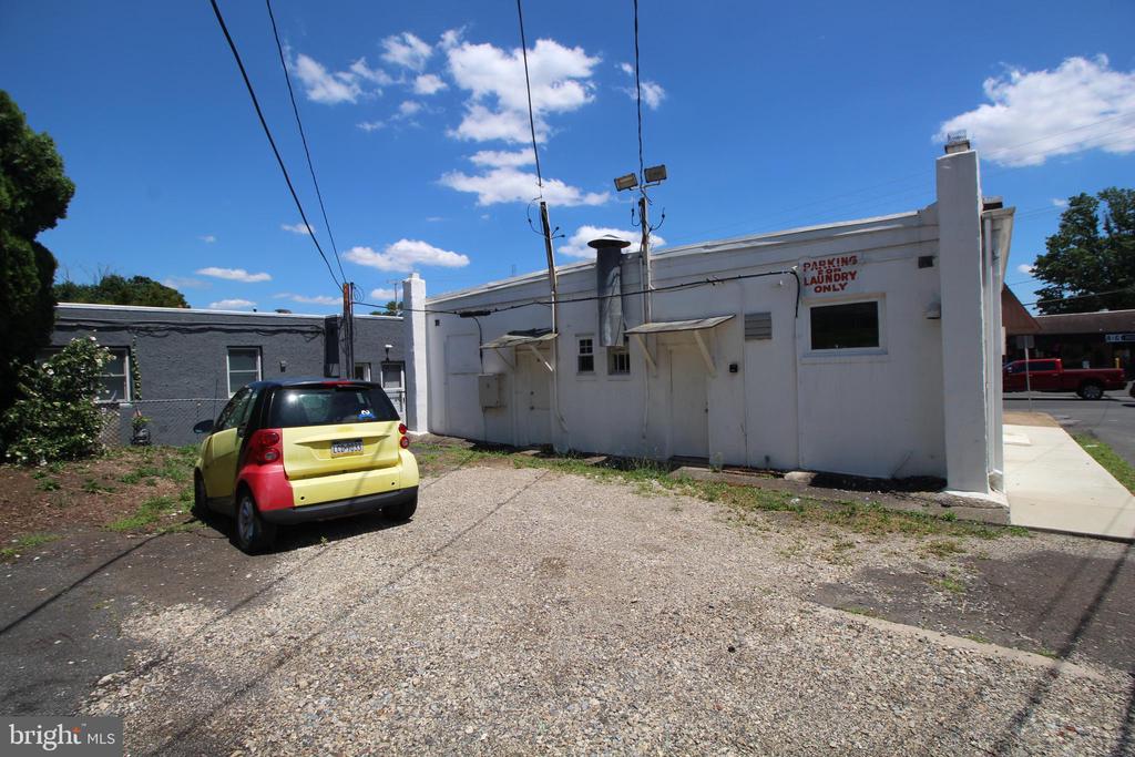 1804 Brownsville Rd