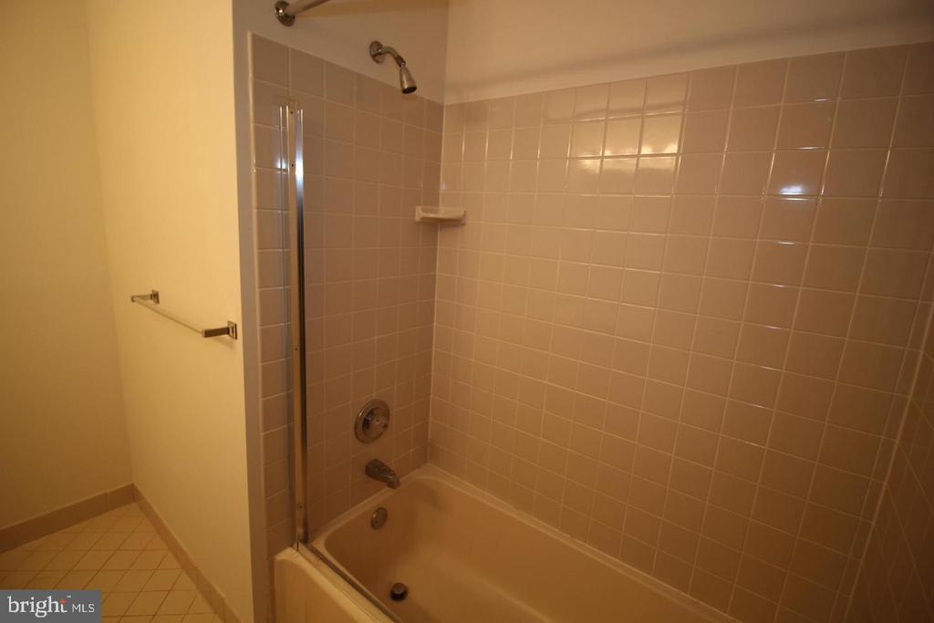 2601 BROOKHAVEN DR