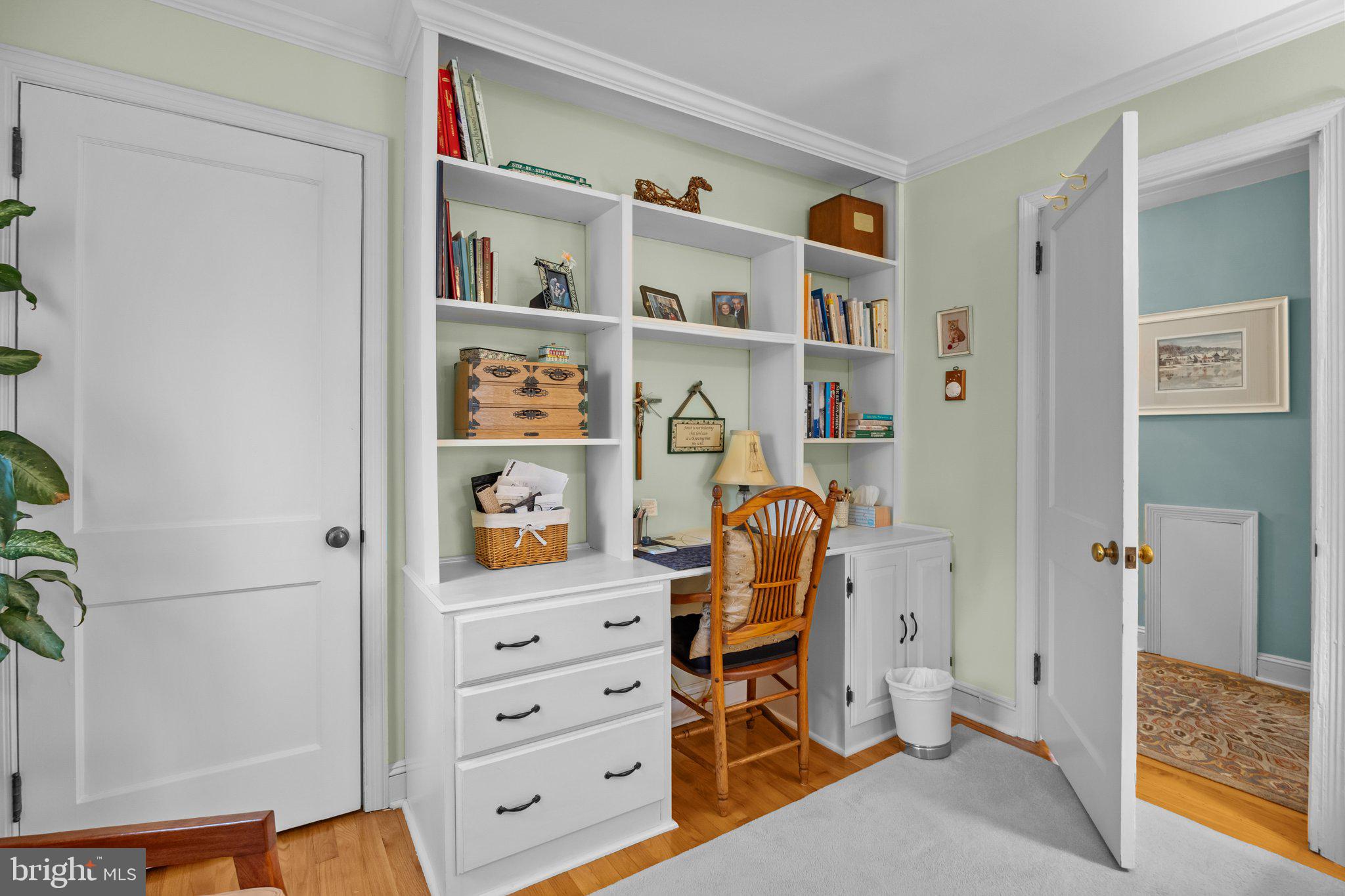 400 W Palmer St