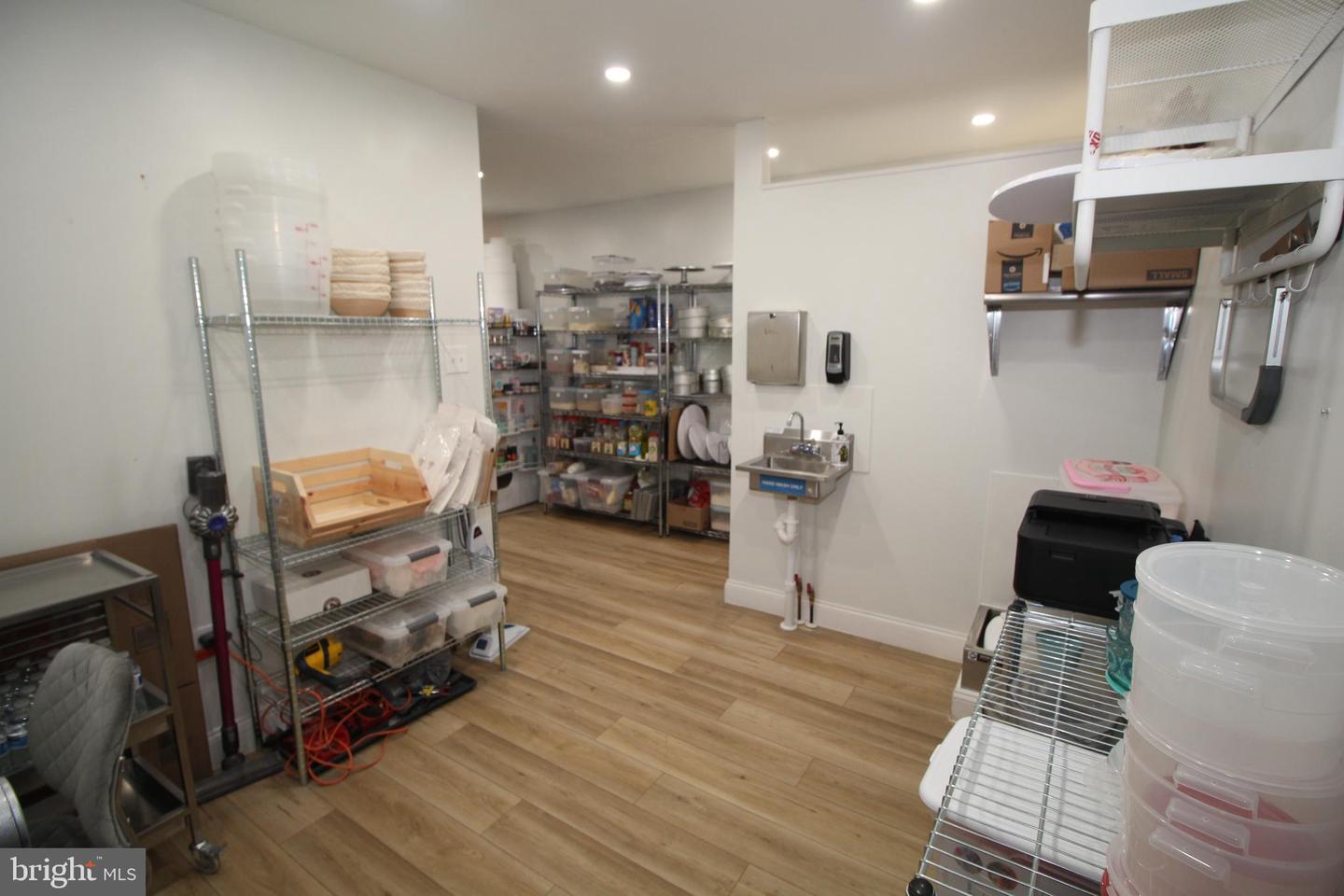 1806 Brownsville Rd