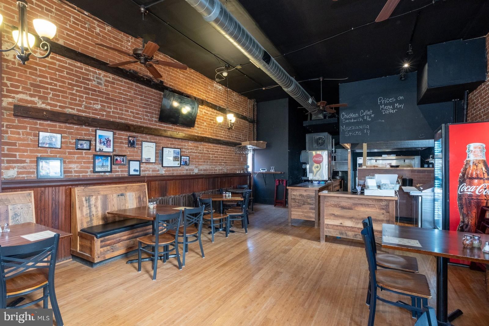 41 N Main St