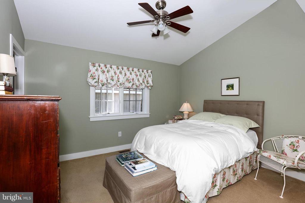 373 PINEVILLE ROAD Unit: BARN