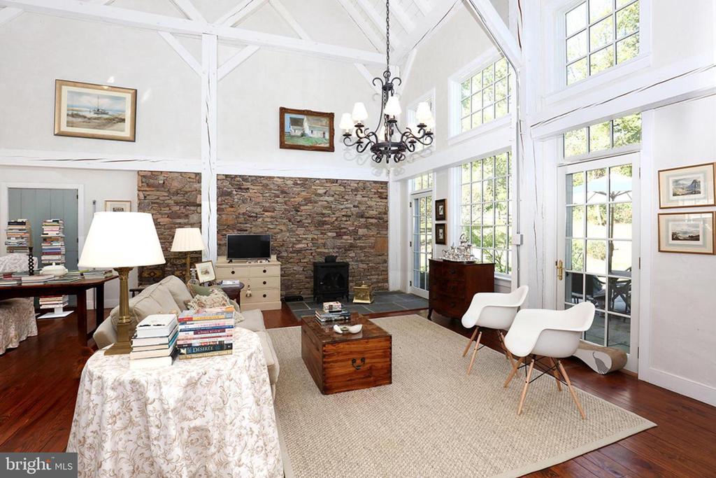373 PINEVILLE ROAD Unit: BARN