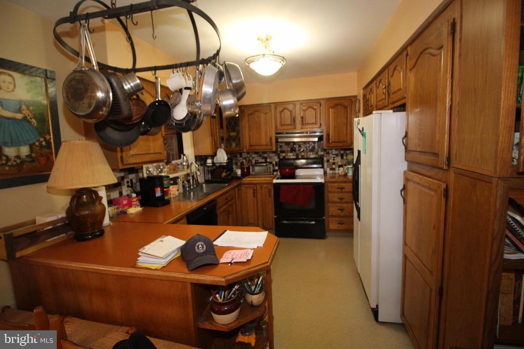 75 Sunset Dr