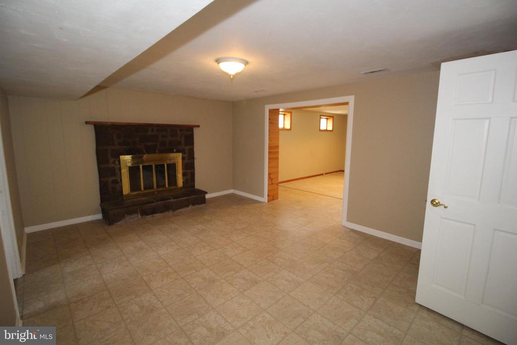 75 Sunset Dr
