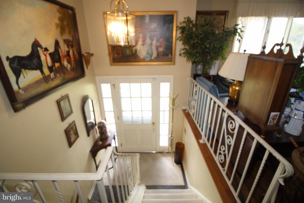 75 Sunset Dr