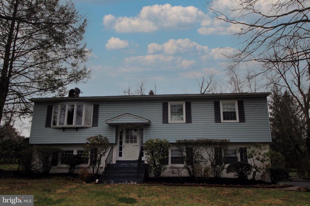 75 Sunset Dr