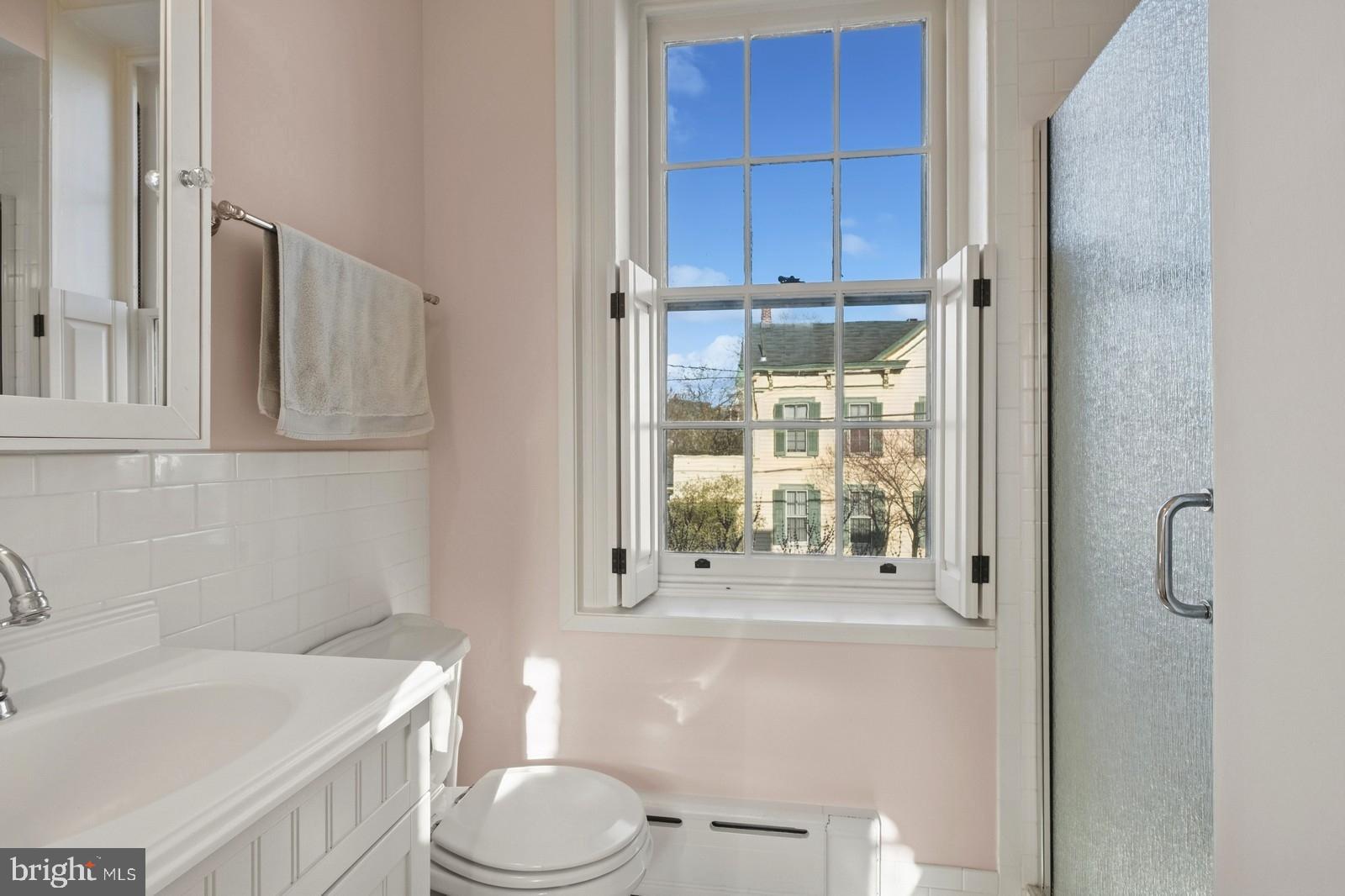 115 E Washington Ave