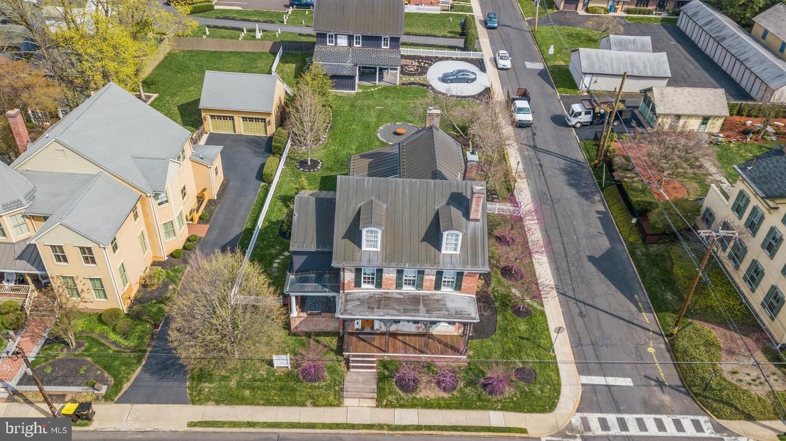 115 E Washington Ave