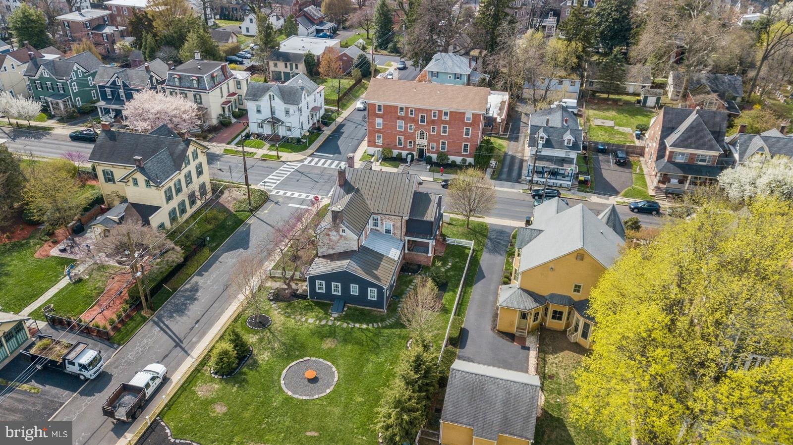 115 E Washington Ave