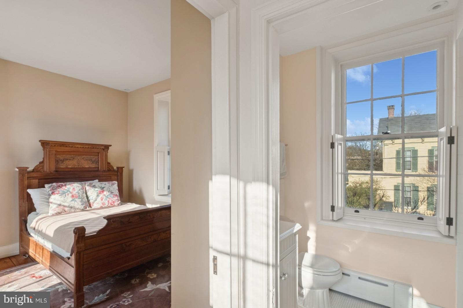 115 E Washington Ave