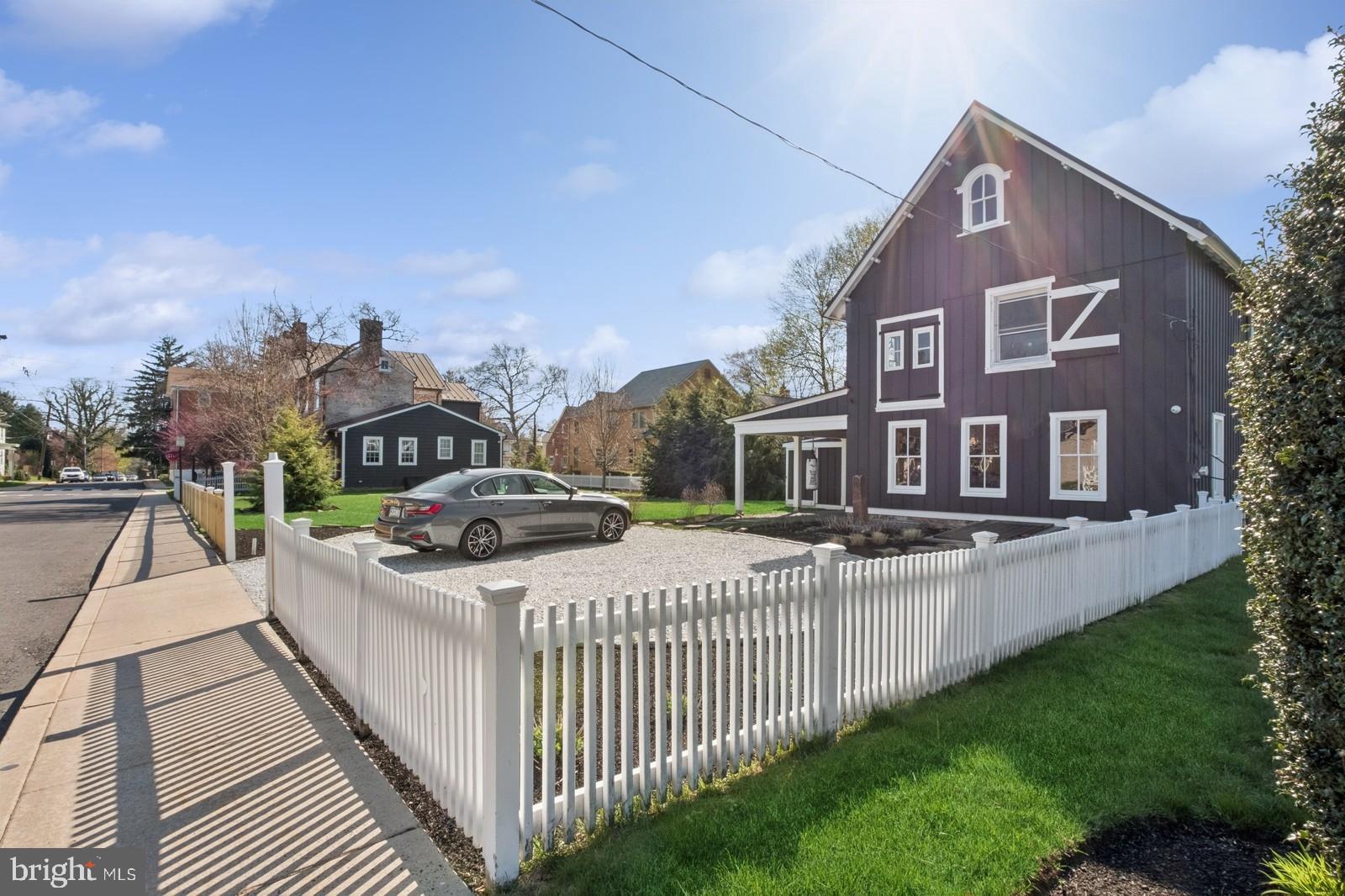 115 E Washington Ave