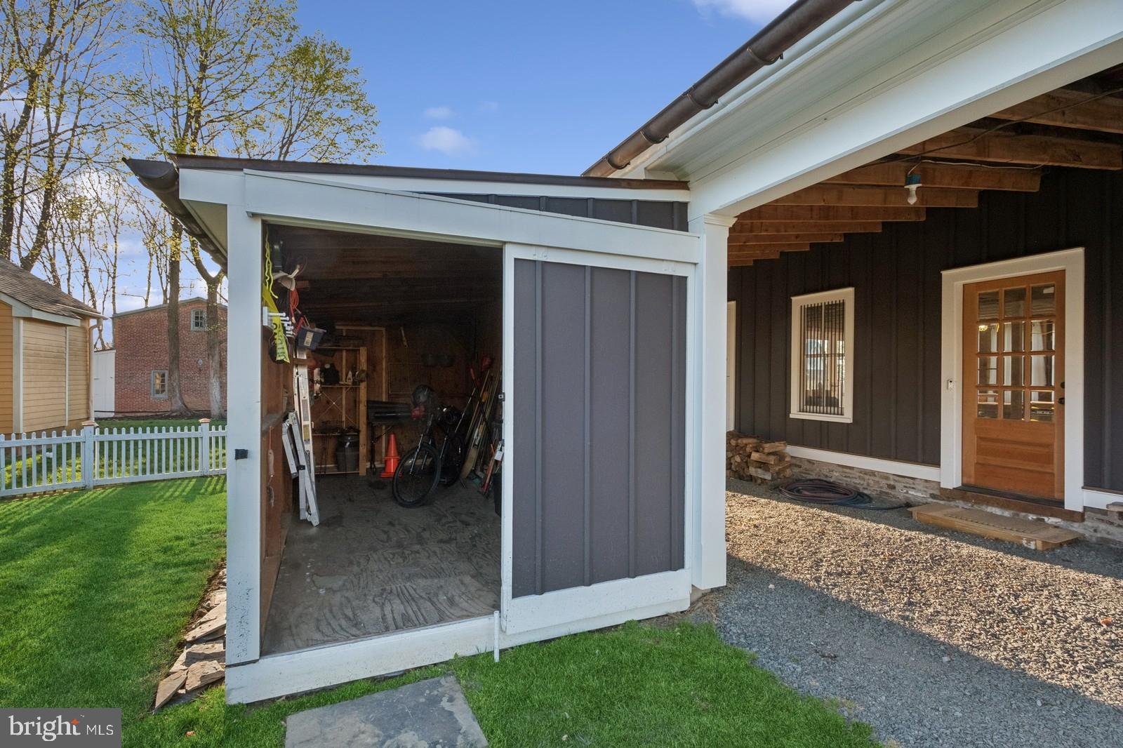 115 E Washington Ave