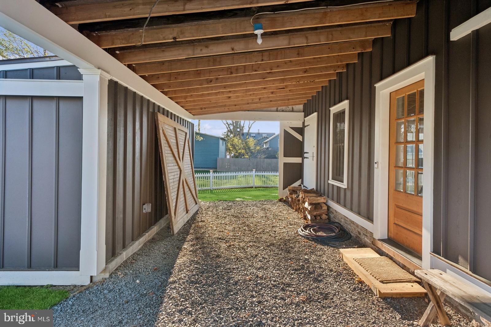 115 E Washington Ave